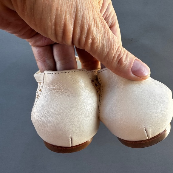 Reformation Britt Ballet Flat in Ivory
Crochet Size 8.5 - Picture 6 of 13